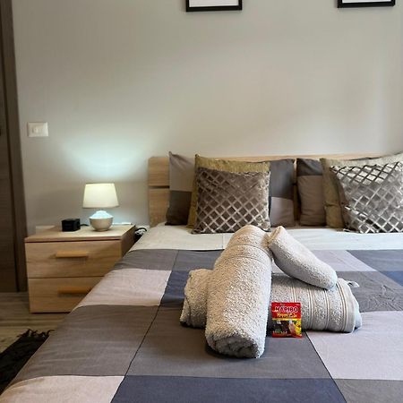 Casa Di Afi, Perfect For 4 - Kitchen - Parking - Netflix Apartman Arona Kültér fotó