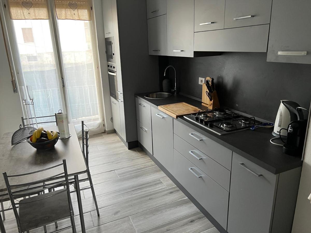 Casa Di Afi, Perfect For 4 - Kitchen - Parking - Netflix Apartman Arona Kültér fotó