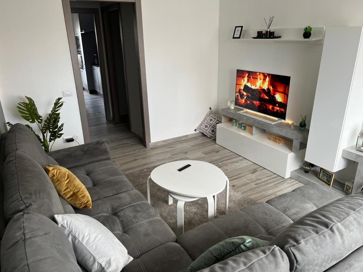 Casa Di Afi, Perfect For 4 - Kitchen - Parking - Netflix Apartman Arona Kültér fotó